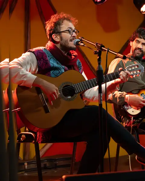 Que  concerto poderoso tivemos no Encanto com o Destino do Clã — Nanan, Gustavito e Luizga.