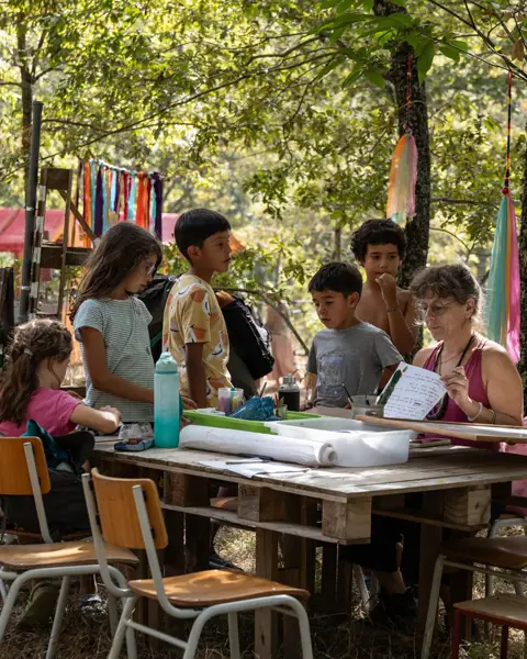 Quem participou em nossa caça ao tesouro?? A @omsweetom_  levou nos em risadas e correrias pelo imaginário em busca do t