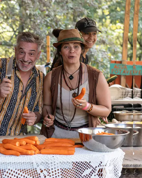 Dando inicio ás nossas partilhas audiovisuais, a Cozinha juntamente com as Crianças são o centro da espiral que gera o s