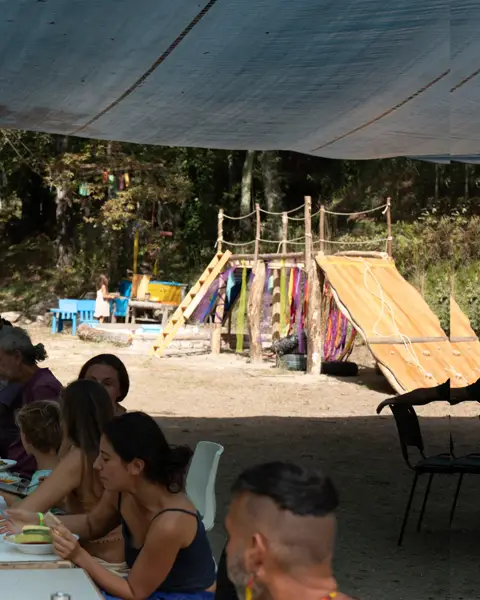 Dando inicio ás nossas partilhas audiovisuais, a Cozinha juntamente com as Crianças são o centro da espiral que gera o s