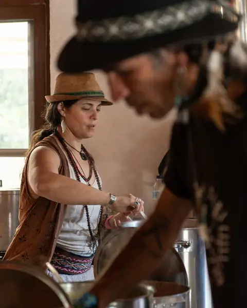 Dando inicio ás nossas partilhas audiovisuais, a Cozinha juntamente com as Crianças são o centro da espiral que gera o s
