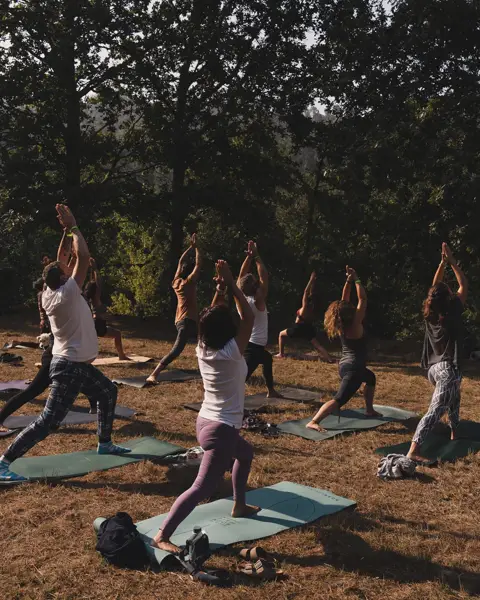 Yoga 🧘‍♀️ por @rita_heartist